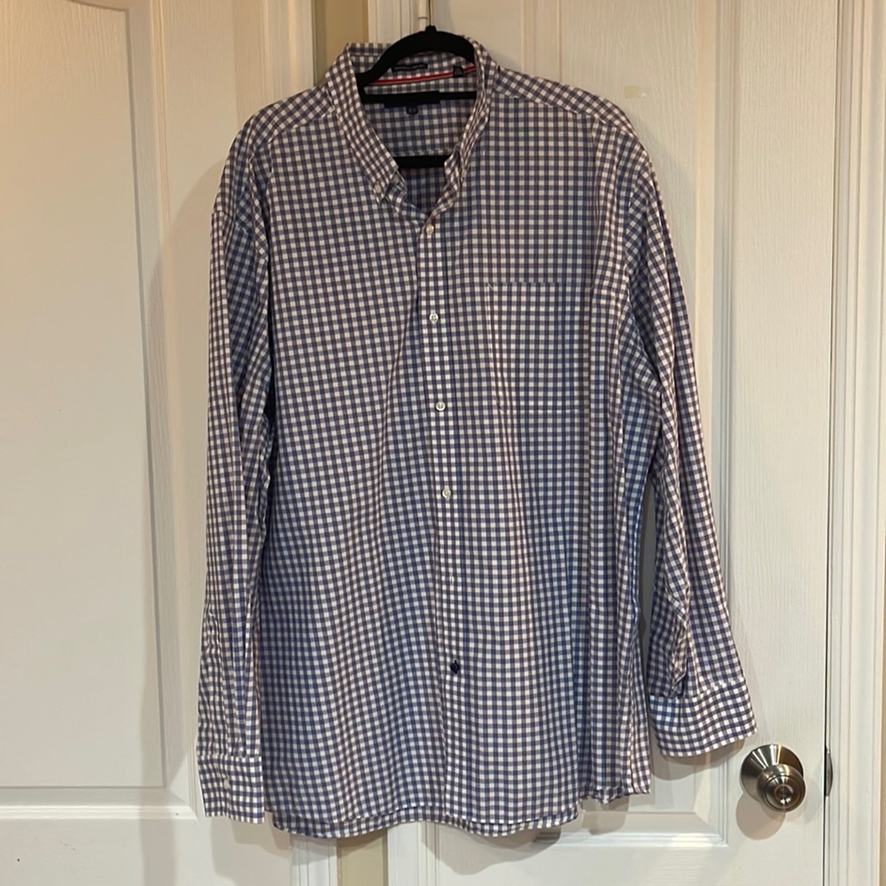 Tommy Hilfiger regular fit non-iron 100% cotton casual button-down 18 1/2 36-37